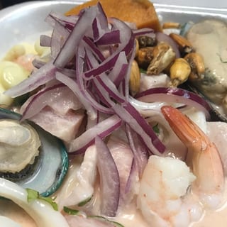 Ceviche Mixto (Corvina)